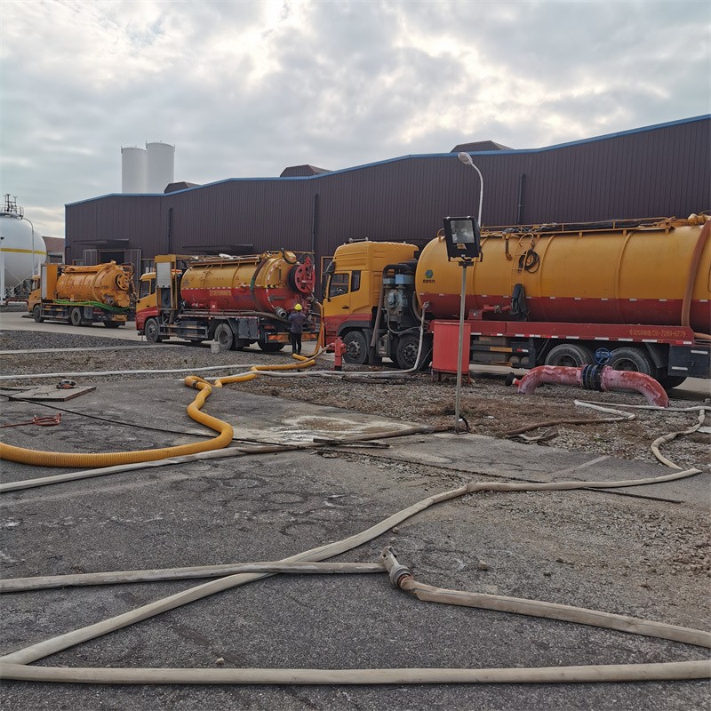 集美污水池清理